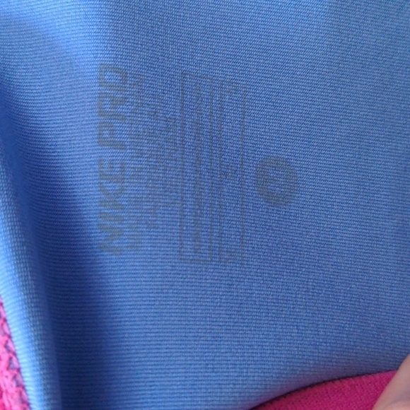 NIKE Pro Cropped Leggings - Picture 9 of 9